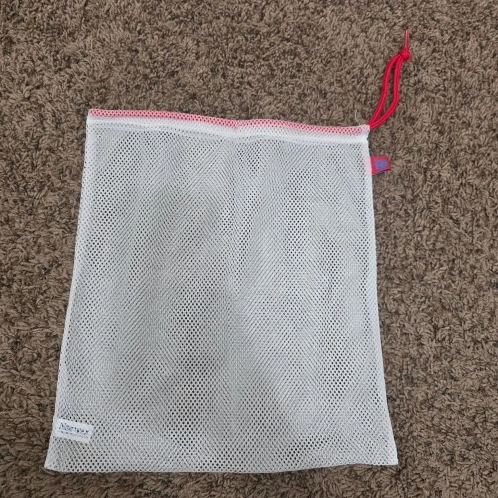 New Norwex Reusable Produce Bags Set of 2 Mesh Grocery Fruit Veggie Red